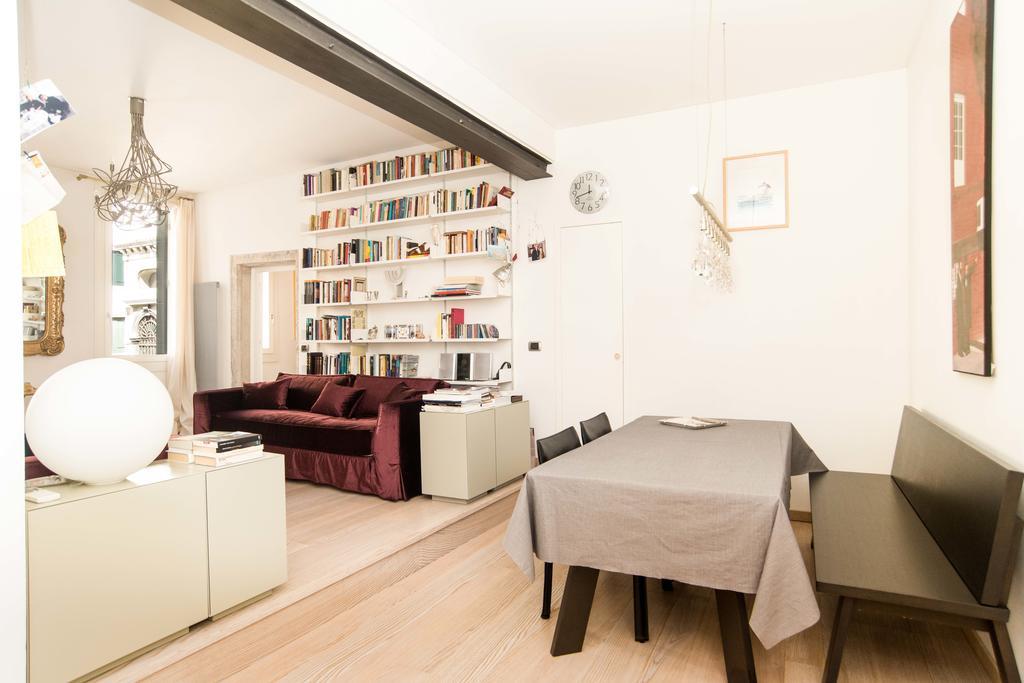 Ghetto Modern Apt For 4, Veniceアパートメント エクステリア 写真