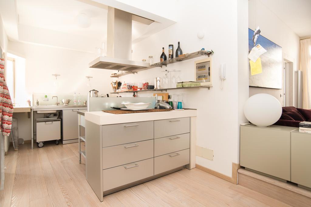 Ghetto Modern Apt For 4, Veniceアパートメント エクステリア 写真